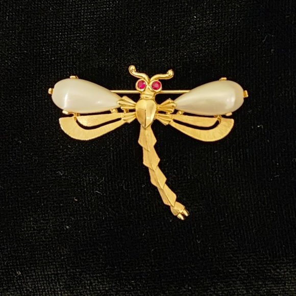 Vintage Trifari Dragonfly Brooch - Faux Pearl Wings - Picture 1 of 4